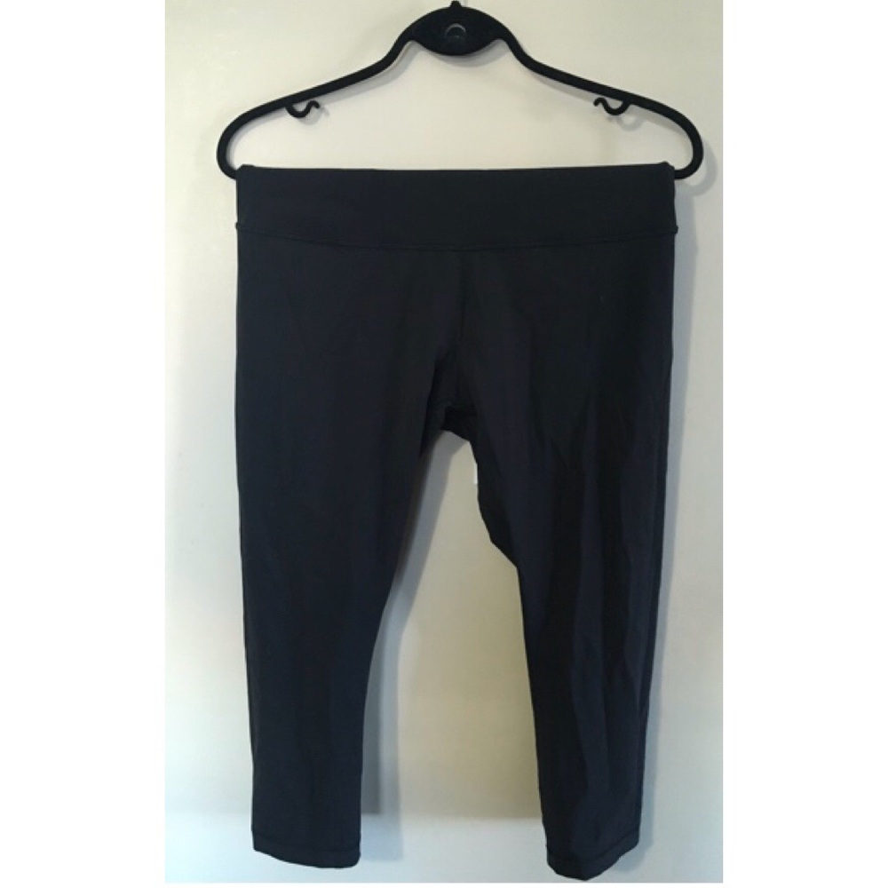 Lululemon Wonder Under Luon Capris